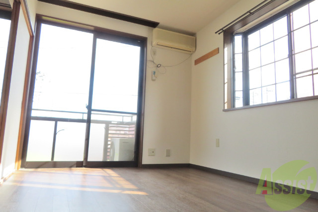 居室・リビング　８．４帖のＤＫです。広々としていますね。