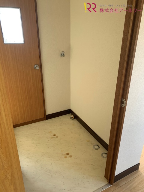 洗面設備　脱衣所、洗濯機置き場