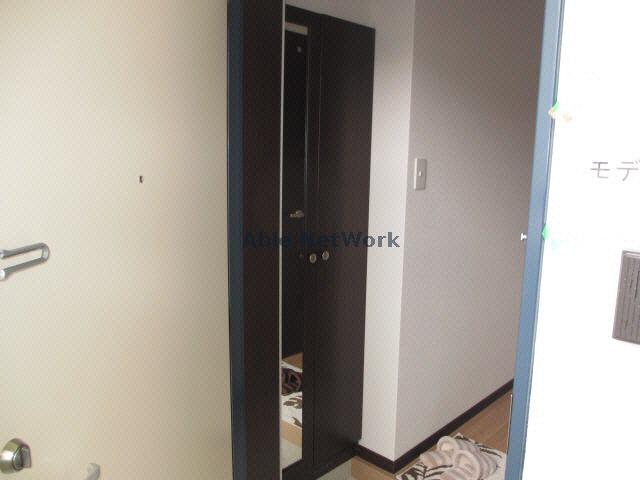 玄関　※同型・現況優先