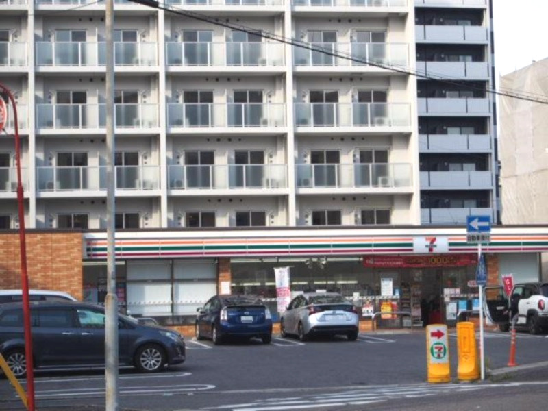 コンビニ　セブンイレブン 名古屋新栄2丁目南店（コンビニ）まで167m