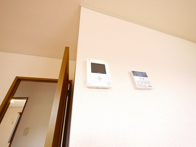 セキュリティ　モニター付きインターホーン