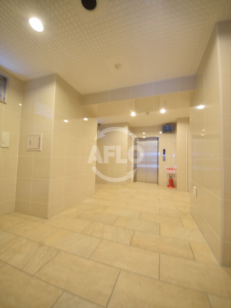 ロビー　グーラテースU.H.Y　ロビー