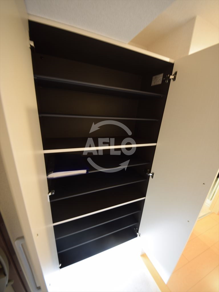 収納　グーラテースU.H.Y　シューズボックス