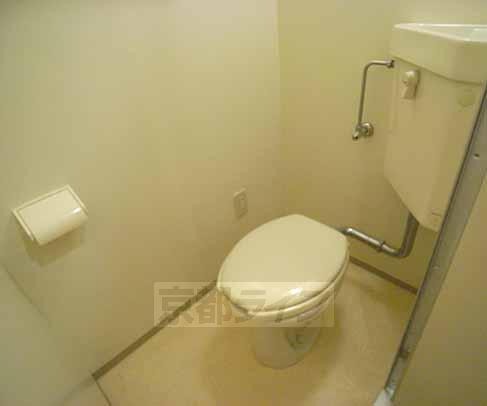 トイレ　トイレ。