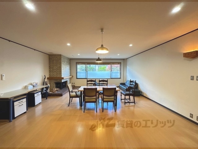 居室・リビング　リビング