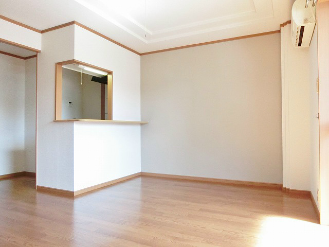 居室・リビング　同型物件室内写真