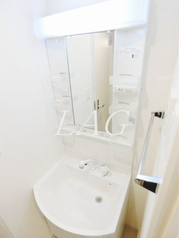 洗面設備　独立洗面台です。