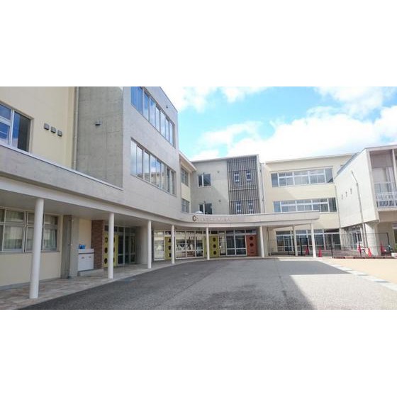 小学校　藤ノ木小学校（小学校）まで550m