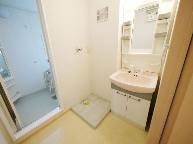 洗面設備　★洗面台と洗濯機置場★