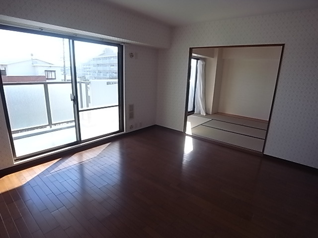 居室・リビング　リビング