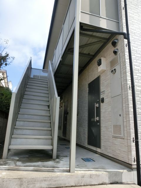 エントランス　玄関へのアプローチ