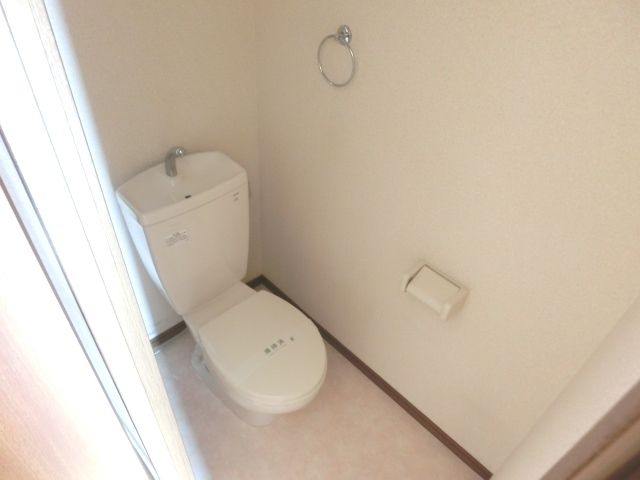 トイレ　清潔感のあるトイレ