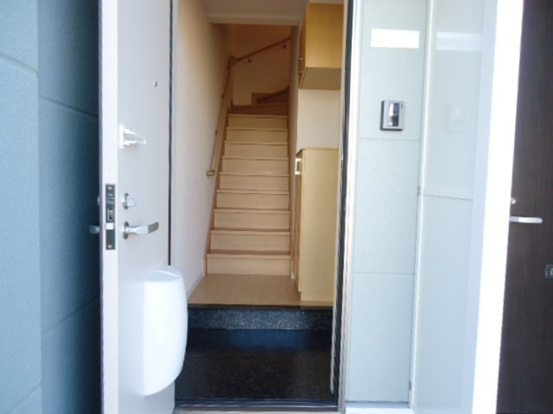 玄関　図面と現状に相違がある場合には現状を優先