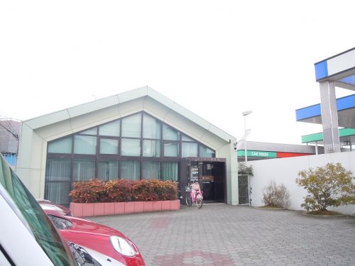 郵便局　平川郵便局（郵便局）まで586m