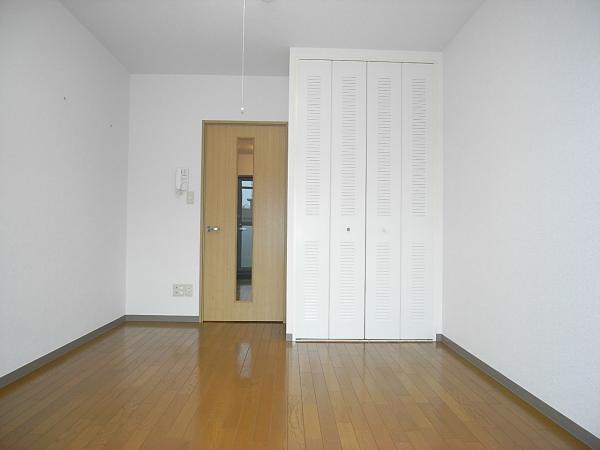 居室・リビング　内装