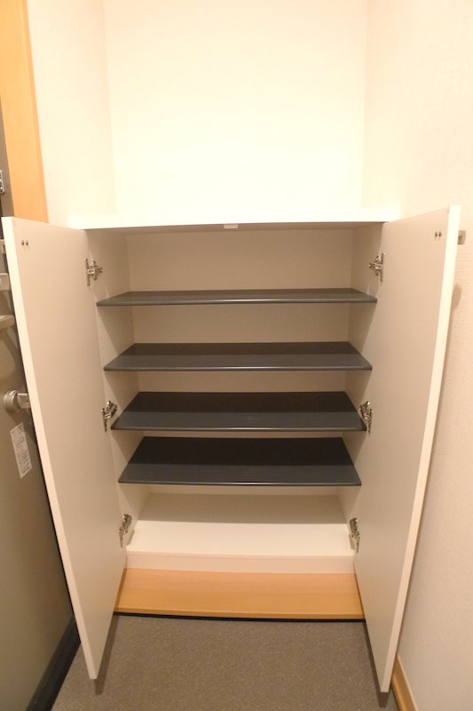 玄関　玄関収納