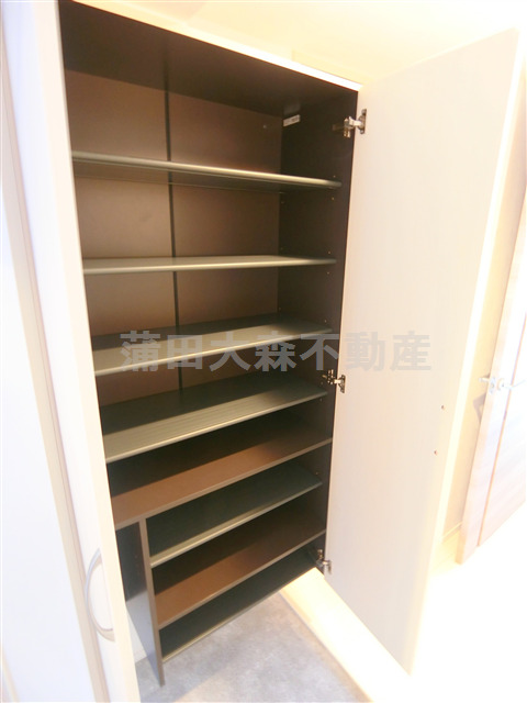 その他設備　玄関収納