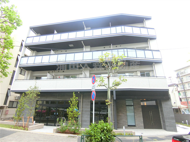 建物外観　2020年4月築　RC鉄筋コンクリート造地上4階建て総戸数2