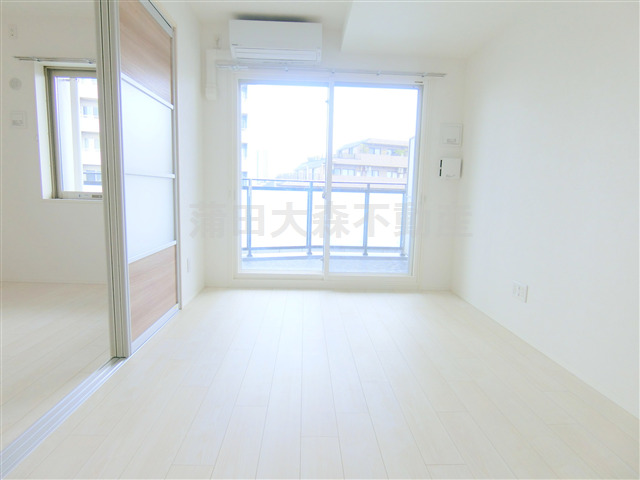 居室・リビング　LDK10.8帖　カウンターキッチンのリビングダイニングキッ