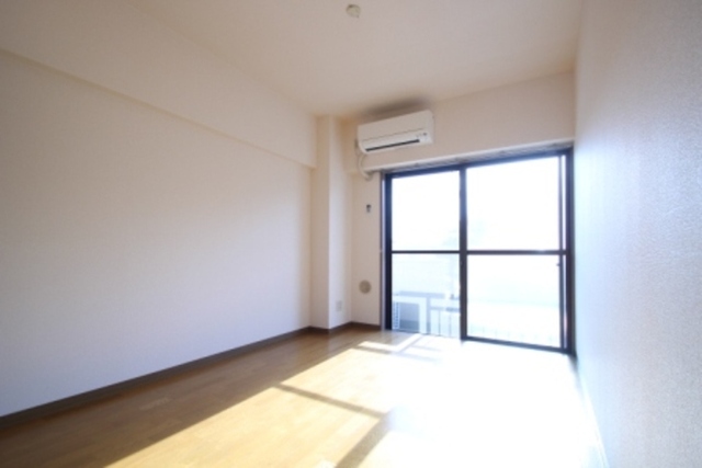 居室・リビング　５０６エアコン付居室・ＹＳ習志野台