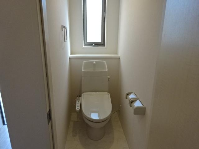 トイレ　シャワー付トイレ