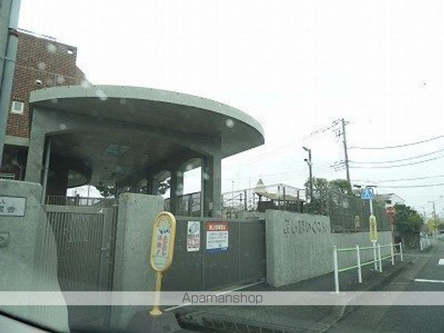 幼稚園・保育園　きし保育園（幼稚園・保育園）まで375m