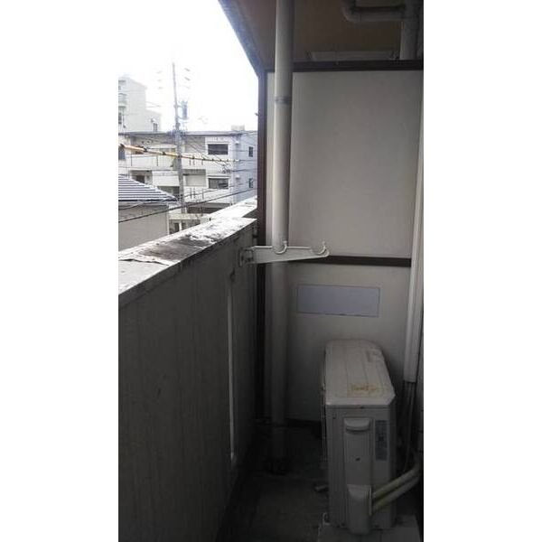 バルコニー　郵便局