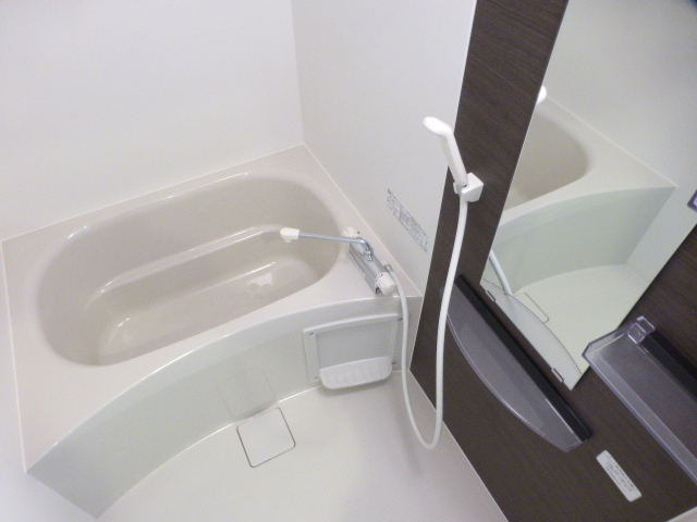 バス・シャワールーム　給湯式　バスルーム