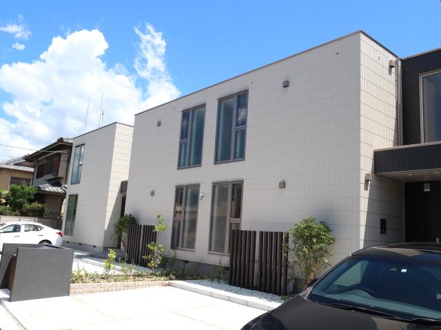 建物外観　外観は落ち着いています