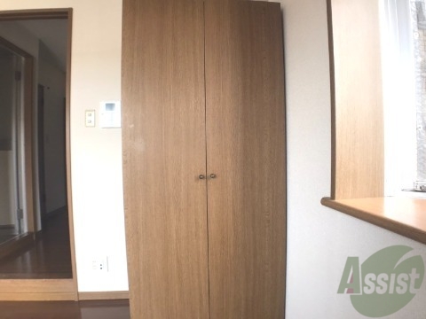 収納　クローゼットは中の写真が見たいですねー。