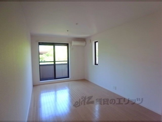 居室・リビング　洋室７．２帖です