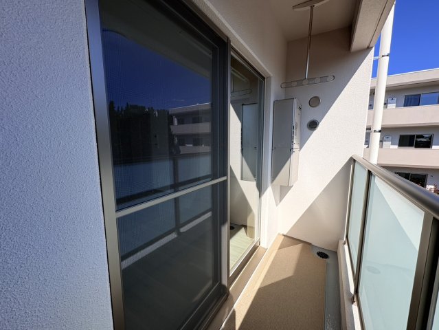 バルコニー　参考写真になりますのでご承知おき下さい。