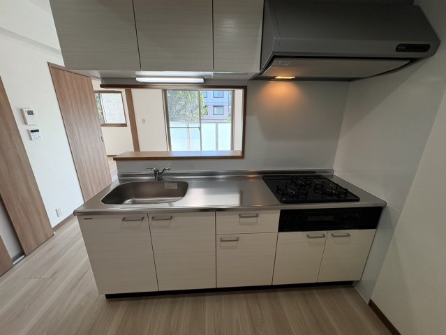 キッチン　参考写真になりますのでご承知おき下さい。