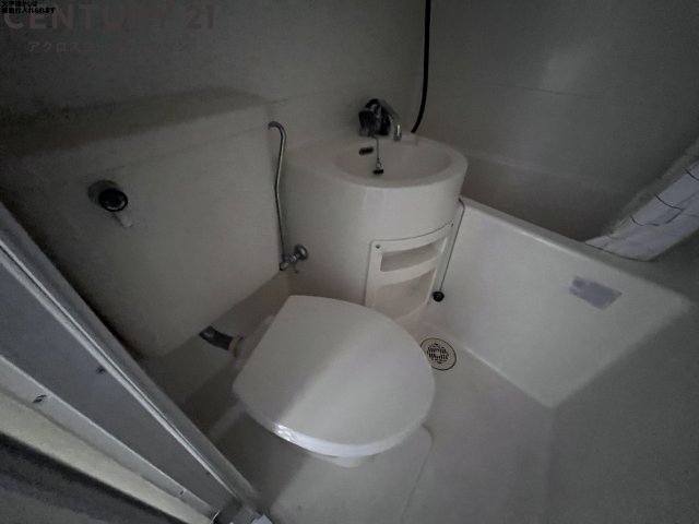 トイレ　シンプルで掃除のしやすいトイレです！