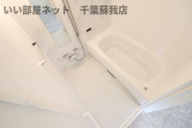 バス・シャワールーム　ゆったり過ごせるお風呂です