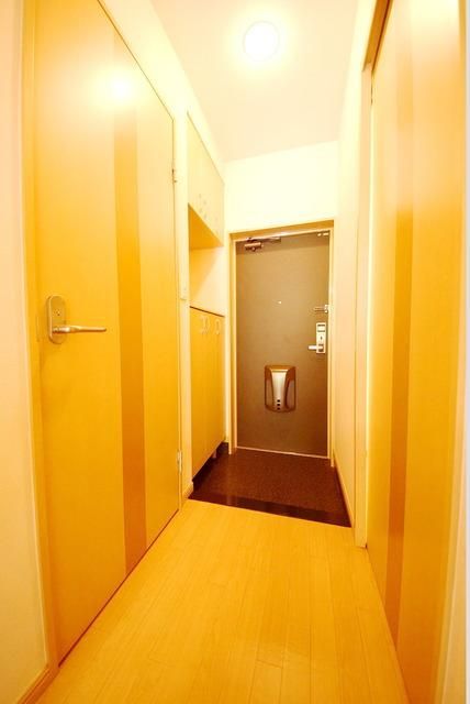 玄関　シューズボックスあります♪