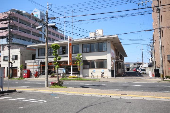 郵便局　中津郵便局（郵便局）まで2400m