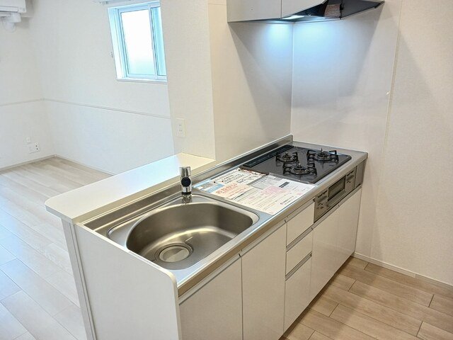 キッチン　コンパクトなキッチンで掃除もラクラク