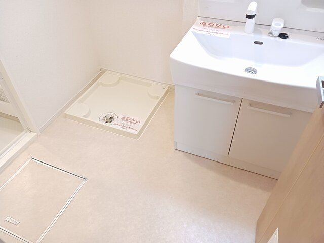 洗面設備　コンパクトで使いやすい洗面所