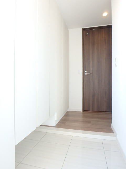 玄関　明るい玄関