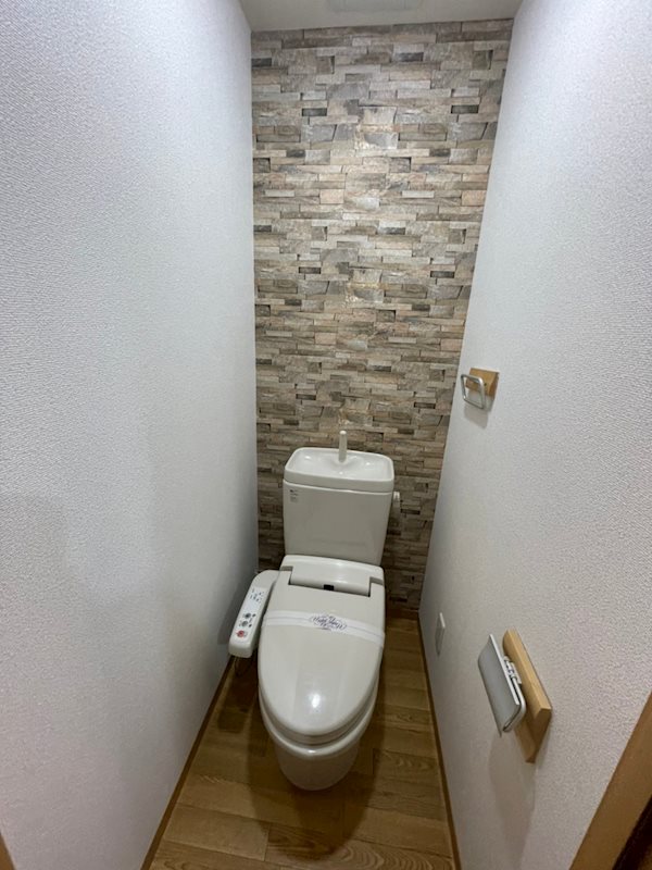 トイレ　403号室(2022.6.2)