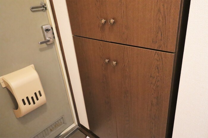 玄関　現況優先