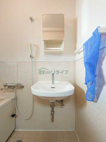 洗面設備　別部屋参考写真となります。