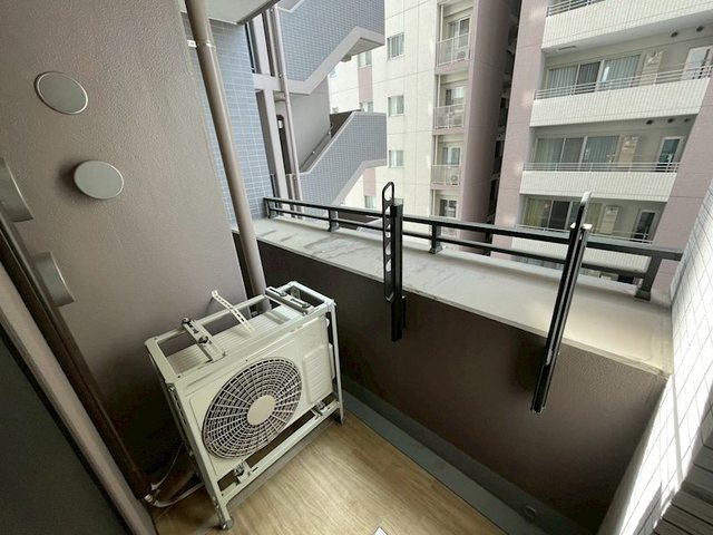 バルコニー　バルコニーあります