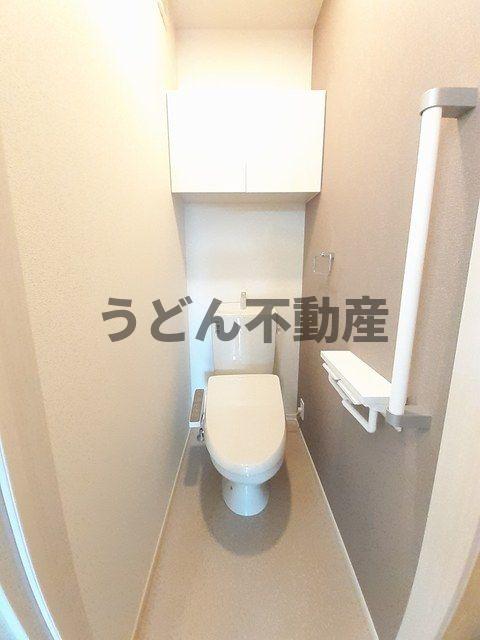 トイレ　うどん県のお部屋探しはうどん不動産へ うどんちゃんとLINE