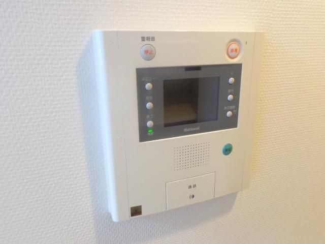セキュリティ　モニター付きインターホン