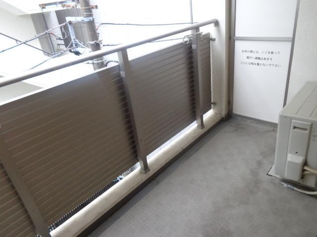 バルコニー　バルコニー