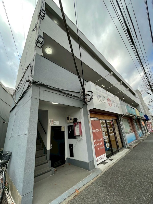 建物外観　現況優先
