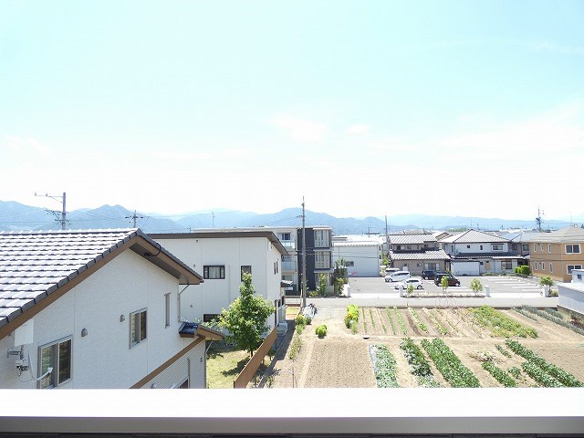 眺望　写真は302号室です（参考）