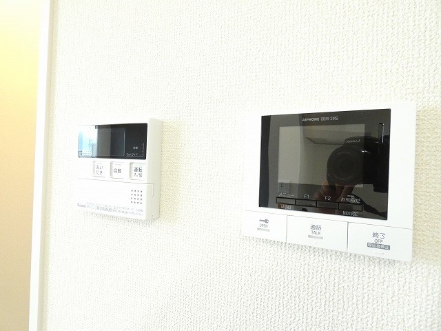 セキュリティ　写真は302号室です（参考）